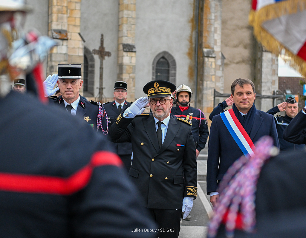 Rollat Passation de commandement du CS Saint-Rémy-en-Rollat - SDIS 03